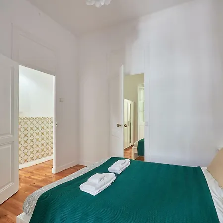 B15-azulejo Verde Ribeiro Apartamento * Lisbon